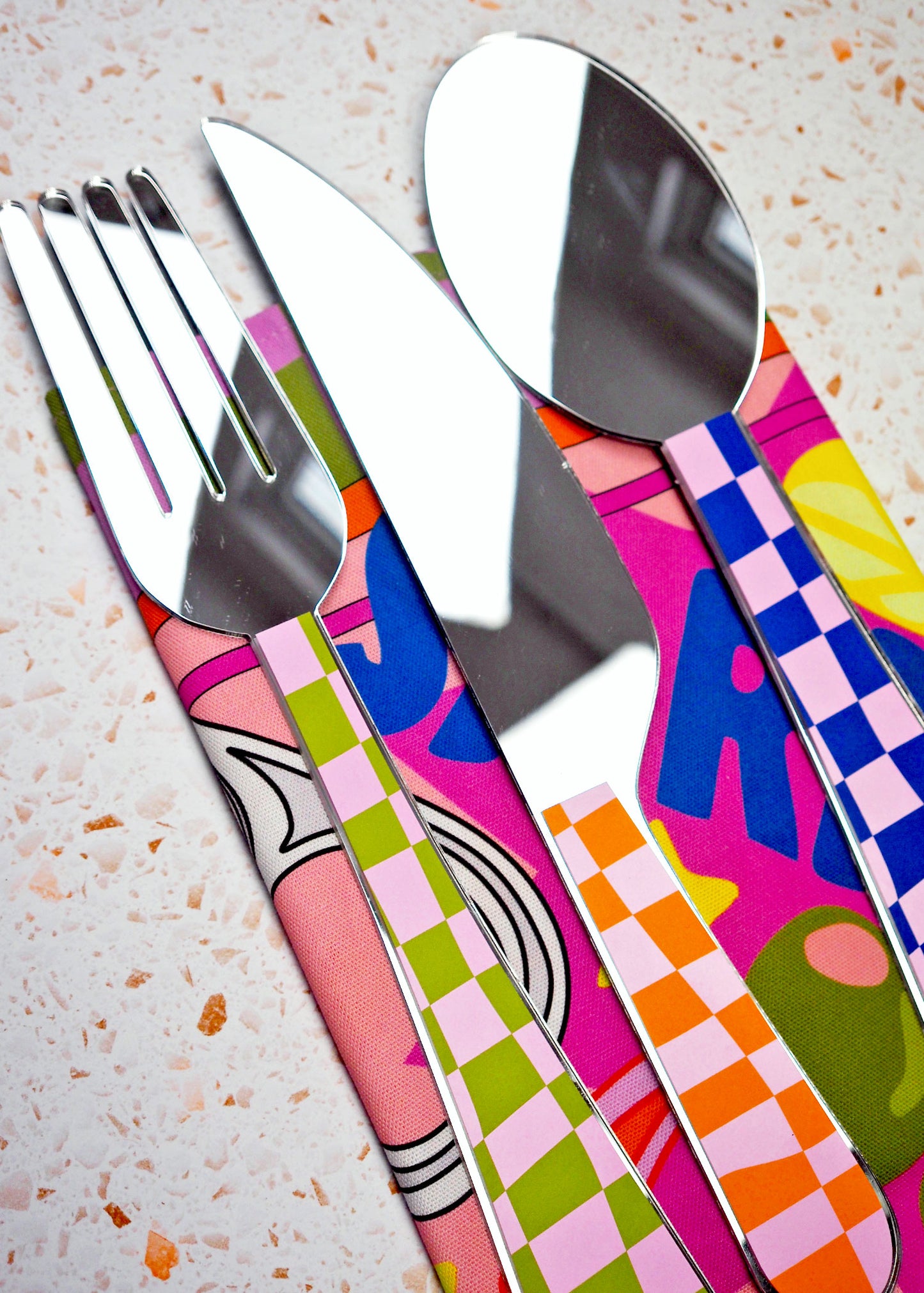 Oversized Checkerboard Cutlery Mirror Set