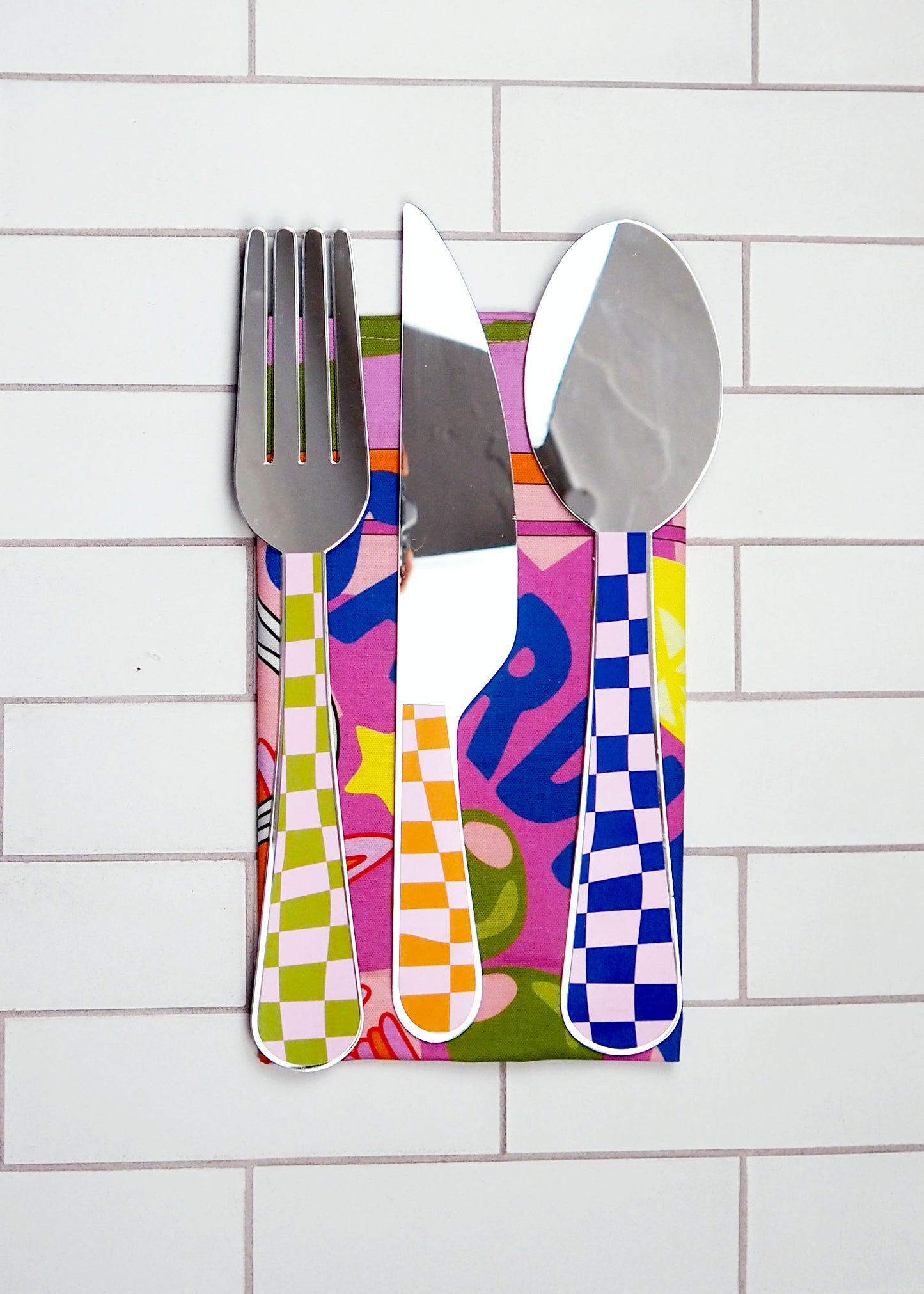 Oversized Checkerboard Cutlery Mirror Set