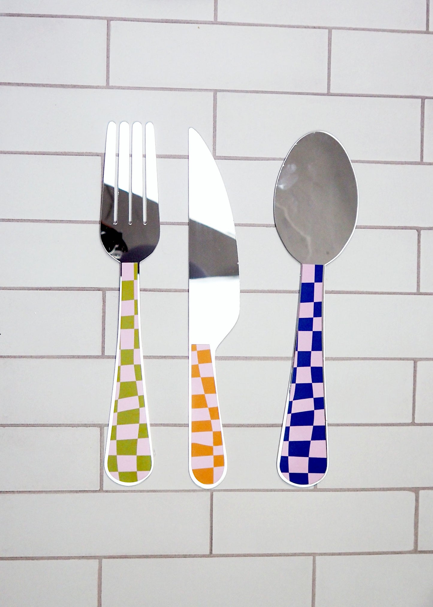 Oversized Checkerboard Cutlery Mirror Set