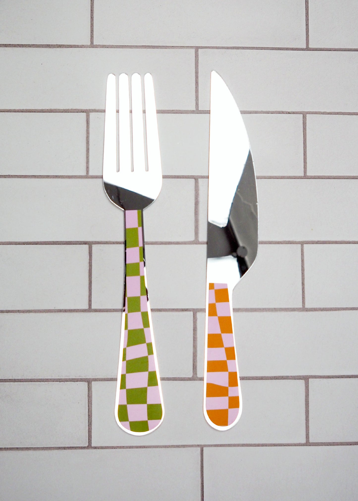 Oversized Checkerboard Cutlery Mirror Set